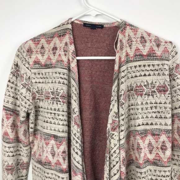 American Eagle cardigan tribal pattern - Picture 2 of 3